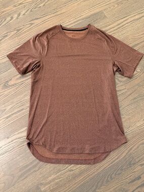 lululemon athletica Men's Short-Sleeve Crew in Rust